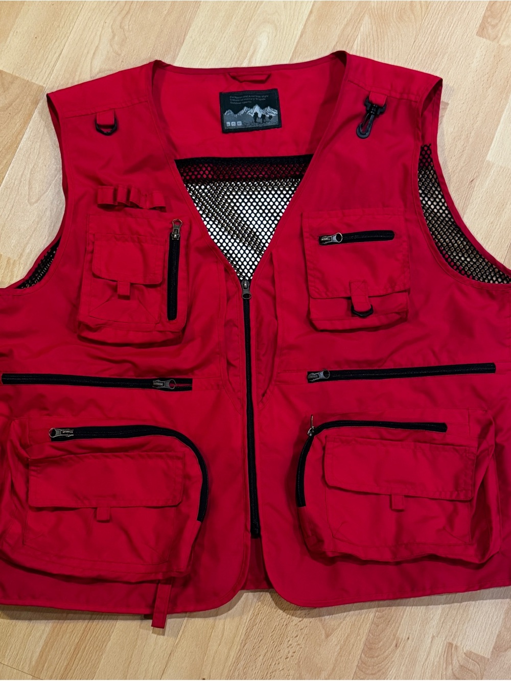 Y2K utility fishing cargo vest XL red mesh multi pocket zip tech wear gorpcore